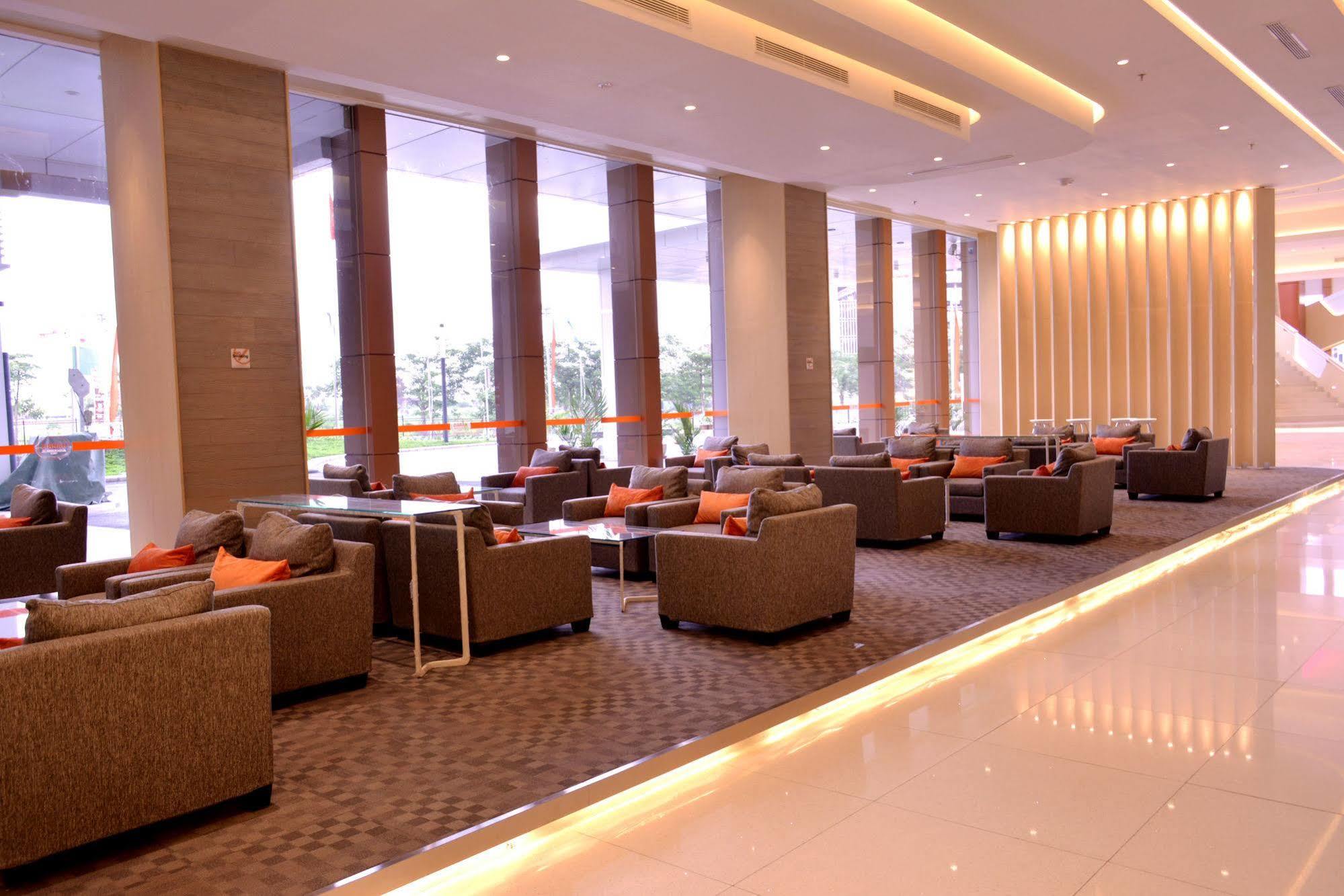 Harris & Conventions 4*